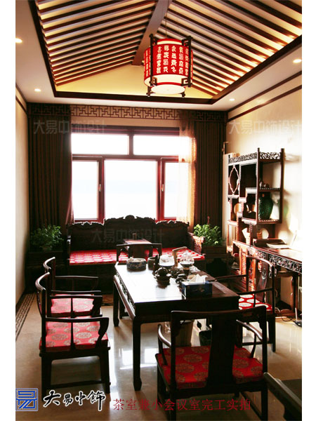 北京順義工業(yè)園區(qū)藥業(yè)集團中式辦公空間裝修設(shè)計元素